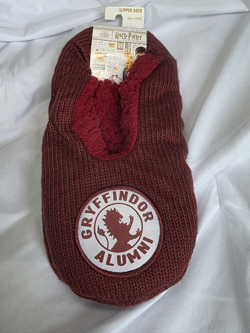 Harry Potter Warner Bros. Gryffindor Alumni Maroon Knit Slipper Sock NWT